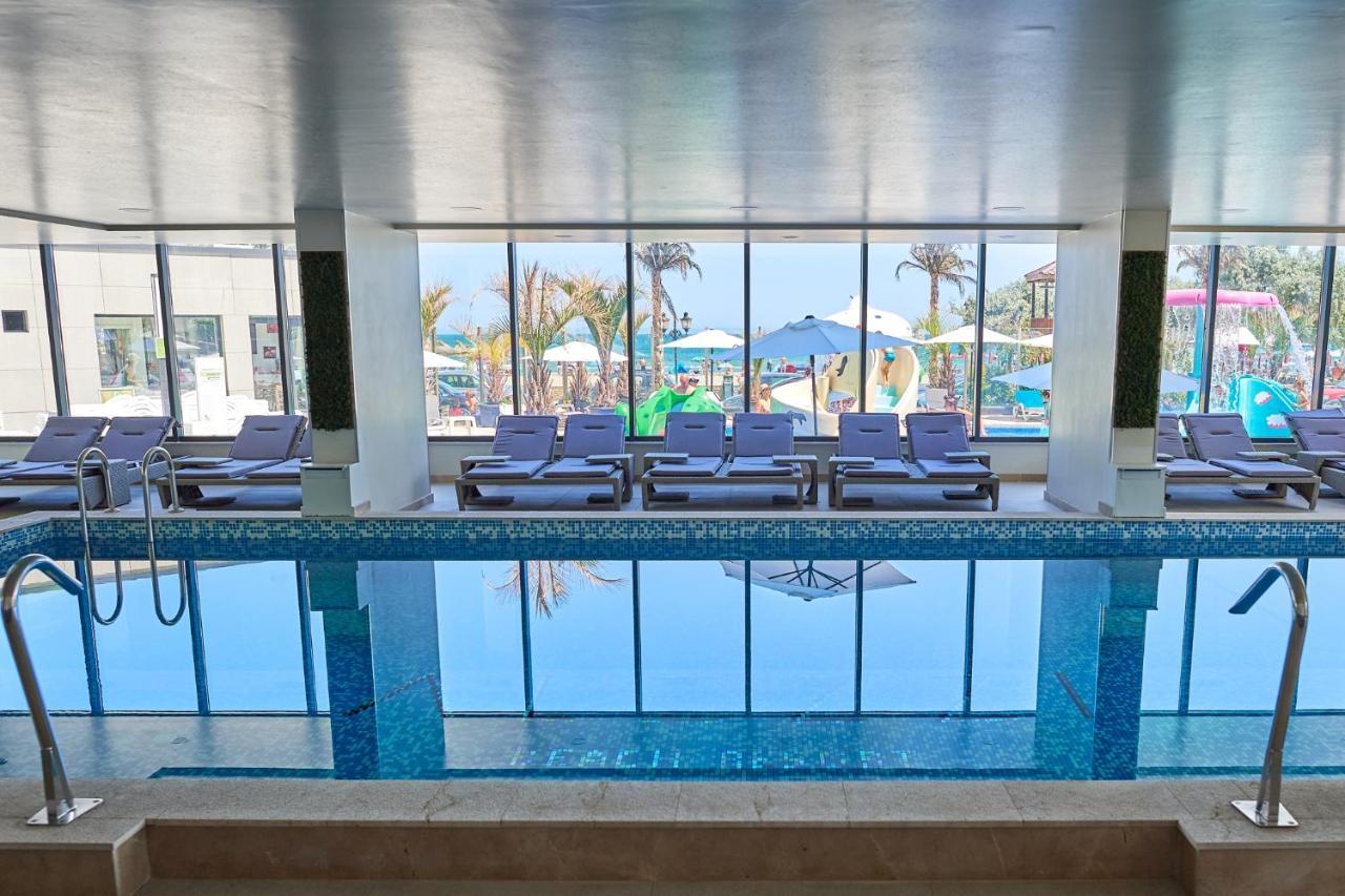 Azurre Apartment Spa And Pool Beach Resort Mamaia Exterior foto